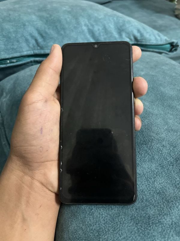 Samsung sotiladi Samsung sotiladi