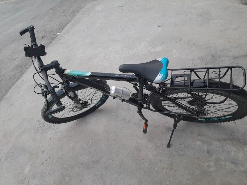 Velosiped Pellones 26 yengil va tez, tog' va shahar uchun moslashgan. Velosiped Pellones 26 yengil va tez, tog' va shahar uchun moslashgan.