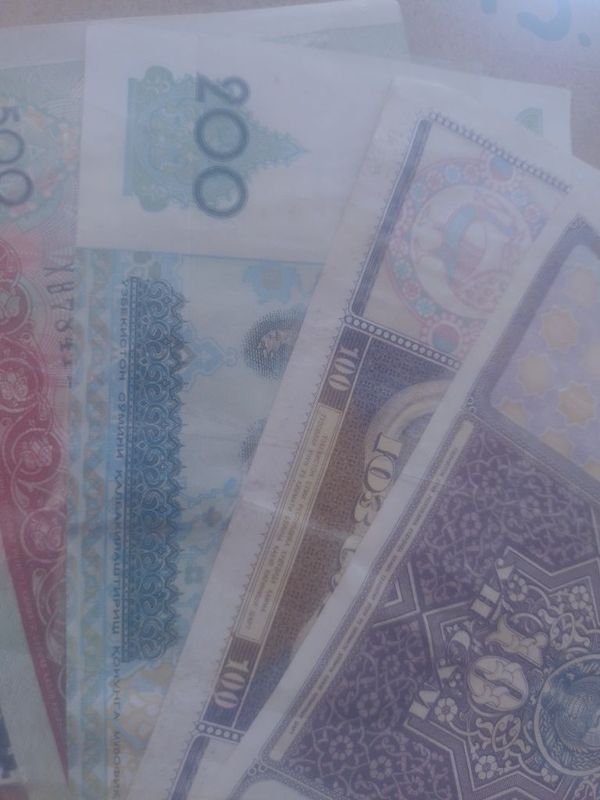 Eski pullar sotiladi Eski pullar sotiladi