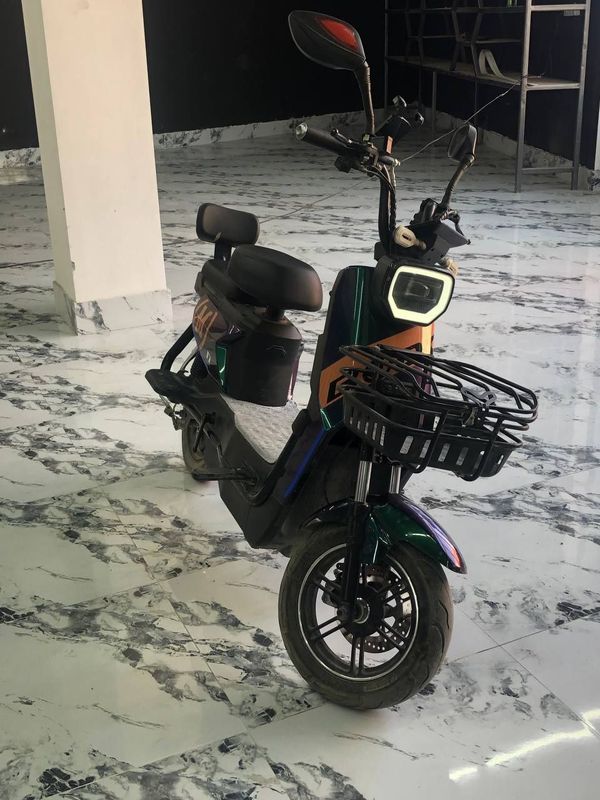 Scooter 5 ta batareyalik