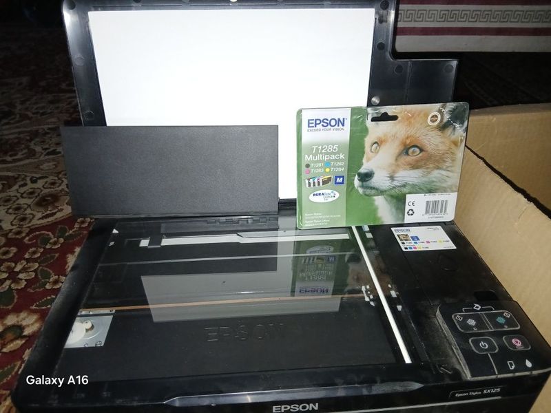 Printer sotiladi Printer sotiladi