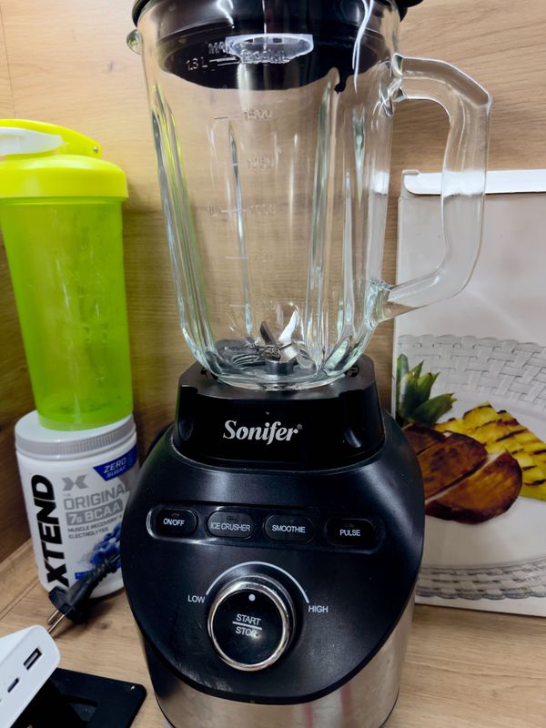 Блендер стационарный Sonifer 1,8 л. Б/у
