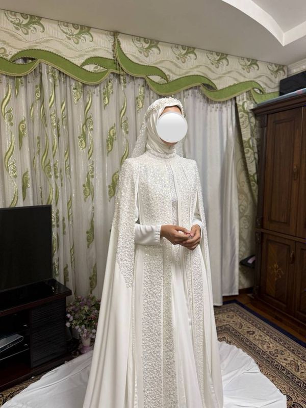 Свадебное платье / Абая. Kelin ko’ylak / Abaya.