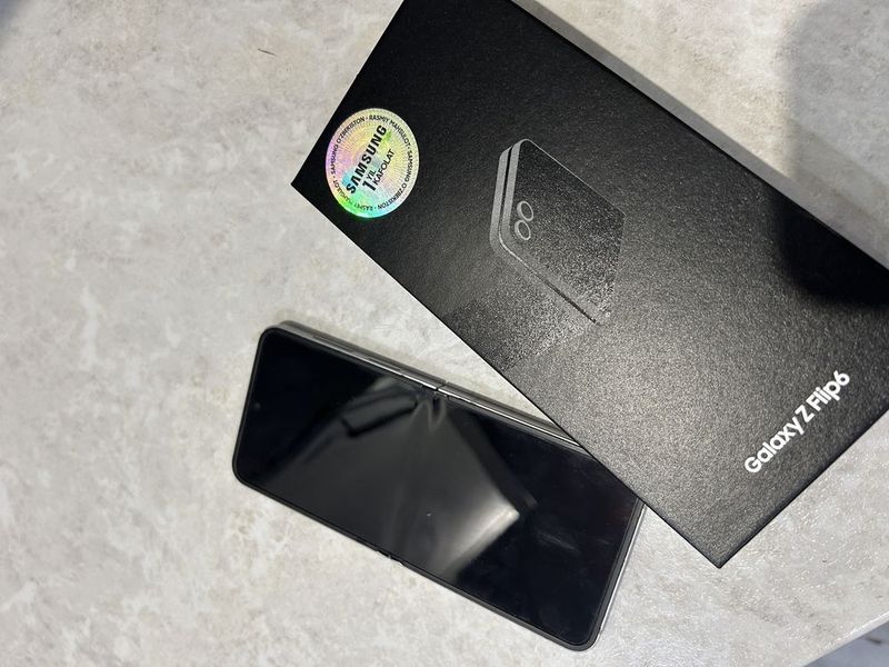 SAMSUNG Galaxy Z flip6 SAMSUNG Galaxy Z flip6