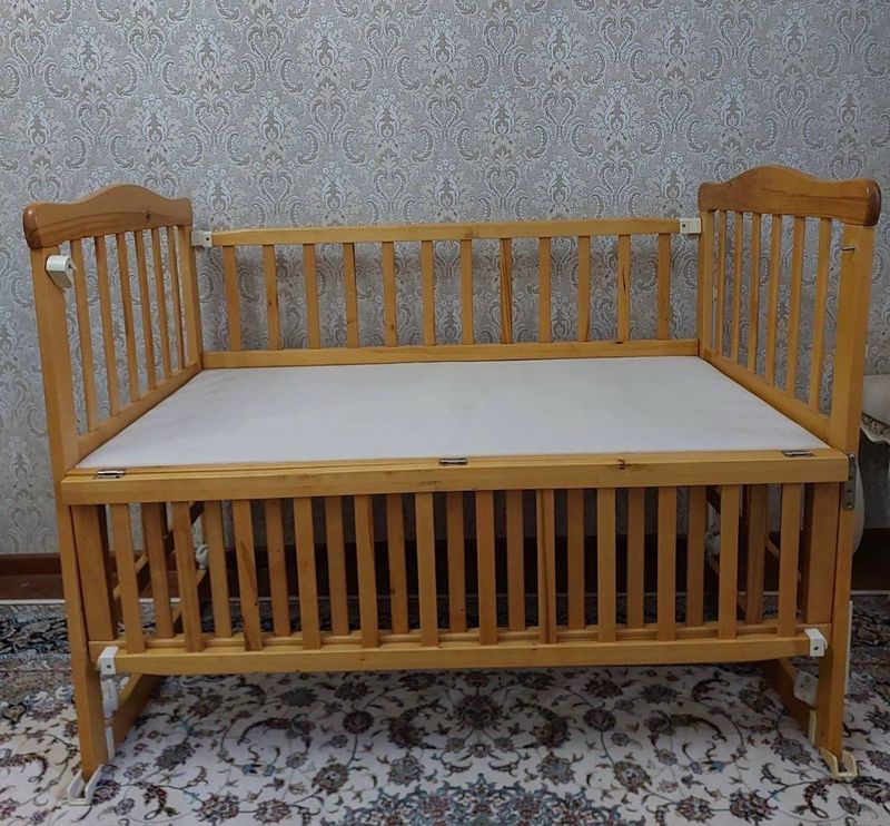 Bolalar uchun krovat 4 yoshgacha, holati yaxshi