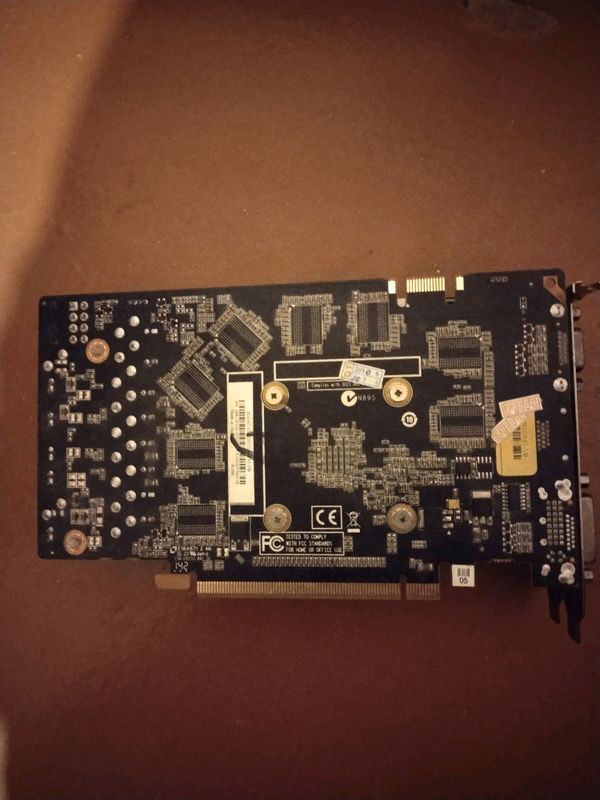 Videokarta Zotac GSTS250 srochna sotladi