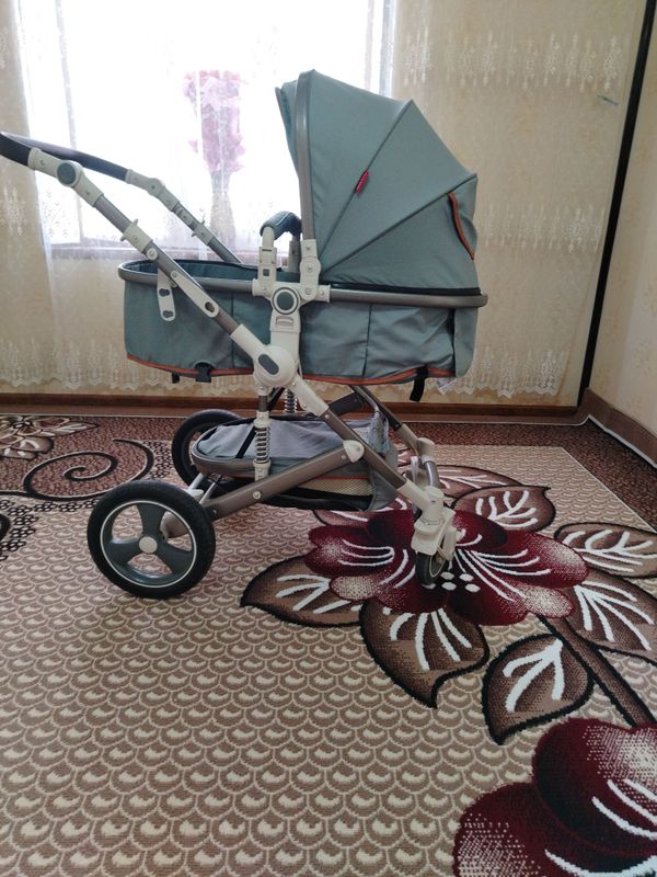 Клаяска йичиб мошинига мулжаланганАприка билинчак. Клаяска йичиб мошинига мулжаланганАприка билинчак.