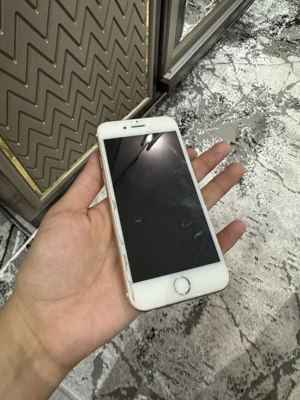 Iphone 6s 128GB sotiladi gold Iphone 6s 128GB sotiladi gold