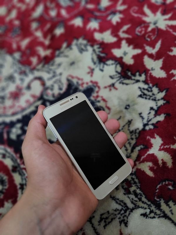 Samsung a3 holati ideal Samsung a3 holati ideal