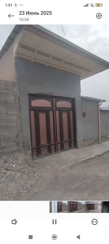 Hovli sotiladi partsez 3 eshikda