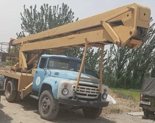 Продается зил авто вышка агп 22 на ходу
