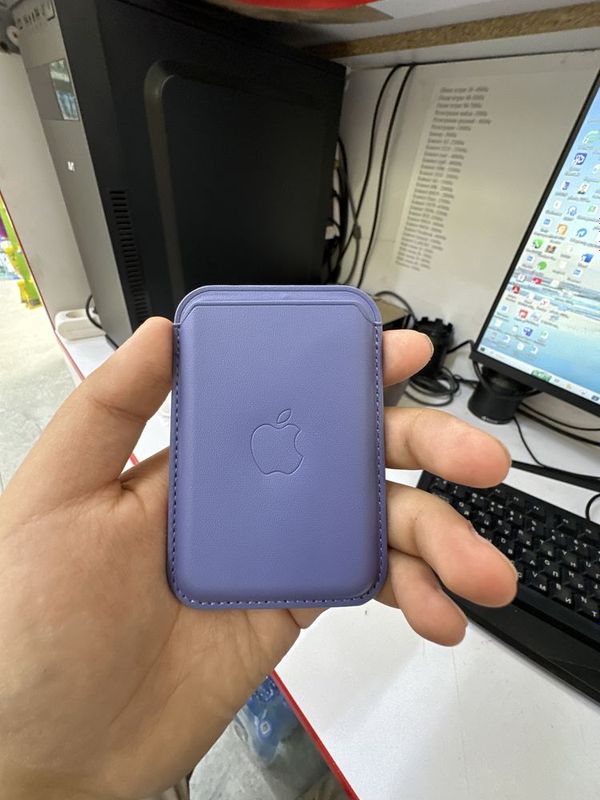Cardholder на айфон Cardholder на айфон