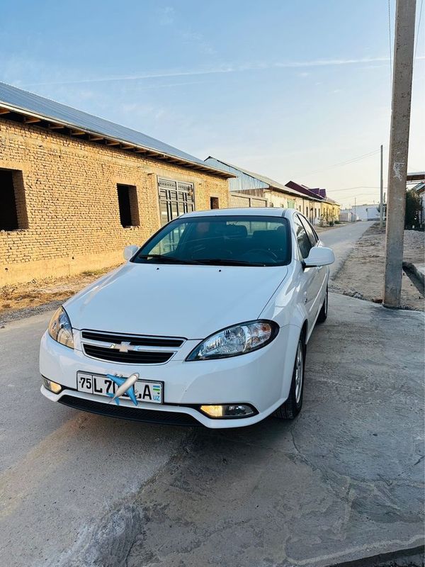 Chevrolet -Lasetti 1.5 Chevrolet -Lasetti 1.5