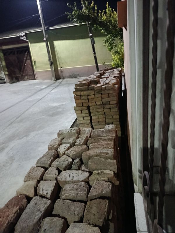 Pishgan gʻisht sotiladi arzon Pishgan gʻisht sotiladi arzon