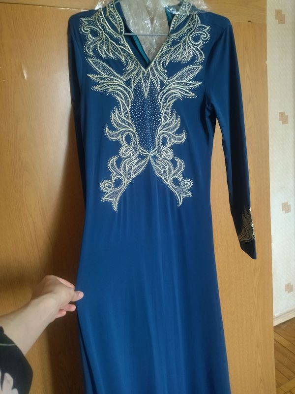 chroyli oqshom uchun koʻylak