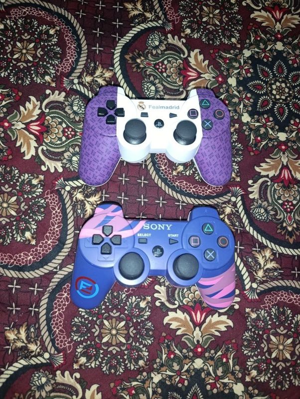 Srochna sotiladi ps3 djostik Srochna sotiladi ps3 djostik
