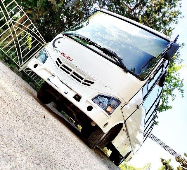 Isuzu Avtobus sotiladi Isuzu Avtobus sotiladi
