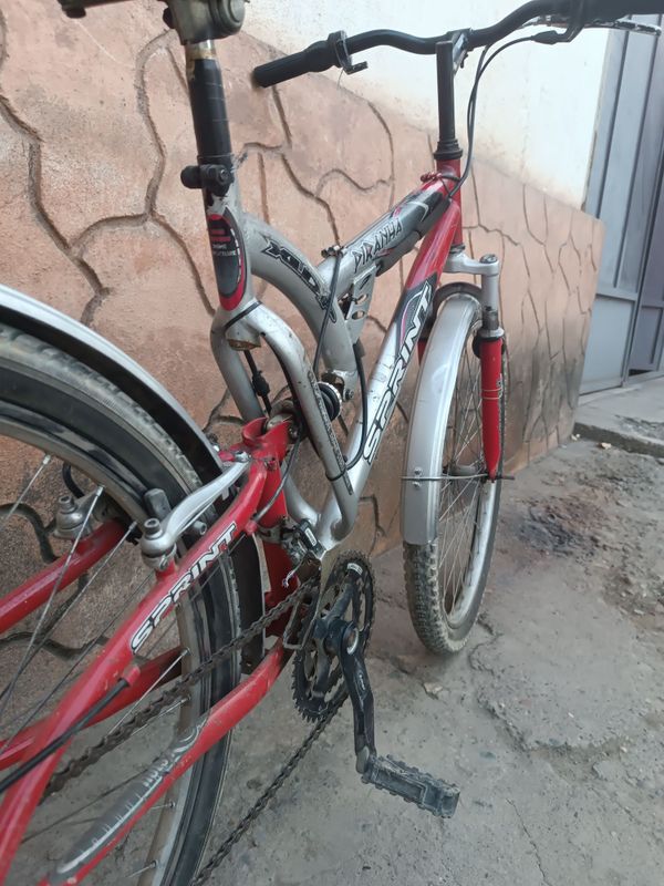 Velosiped sotiladi hamma joyi ishledi narxi 700 ming kami bor