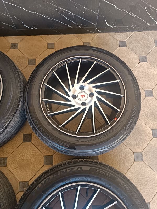 Vossen Diska Balon 225 55 R17 Holati ideal ayibi yoq