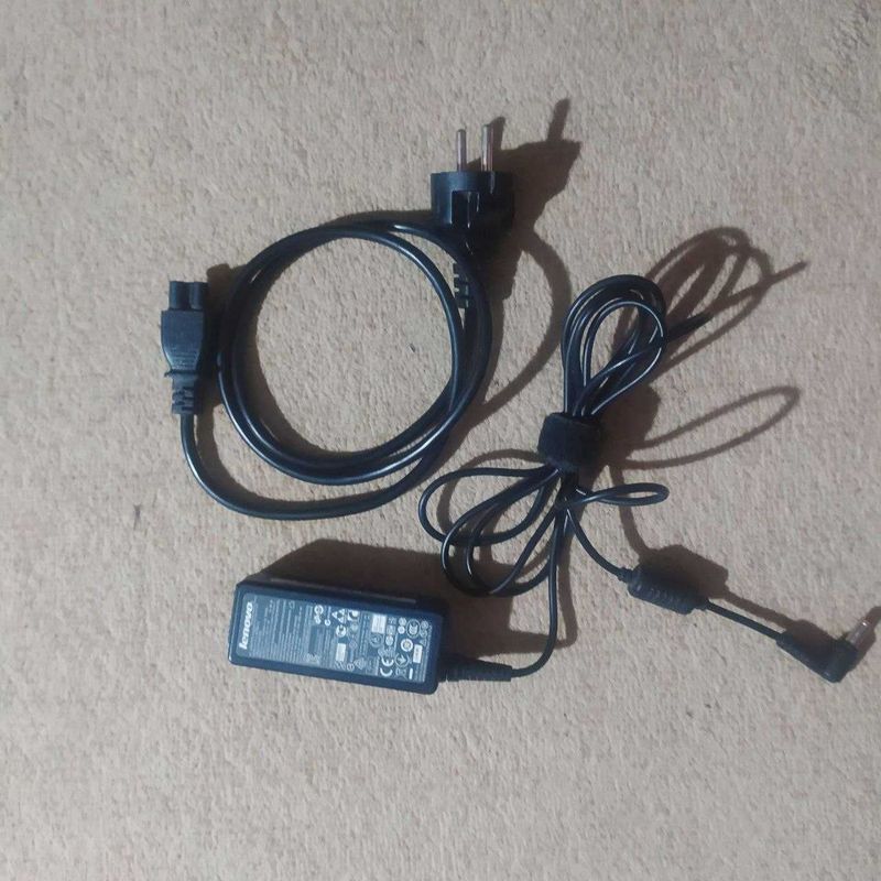 PA-1300-12 Блок питания для ноутбуков Lenovo 20V, 1.5A, 5.5-2.5мм PA-1300-12 Блок питания для ноутбуков Lenovo 20V, 1.5A, 5.5-2.5мм