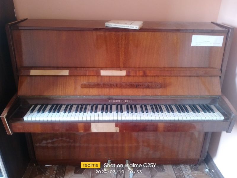 Pianino РОСТОВ.ДОН PIANO holat yaxshi saqlangan