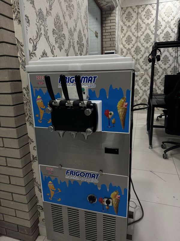 Frigomat frizer muzqaymoq aparati sotiladi Frigomat frizer muzqaymoq aparati sotiladi