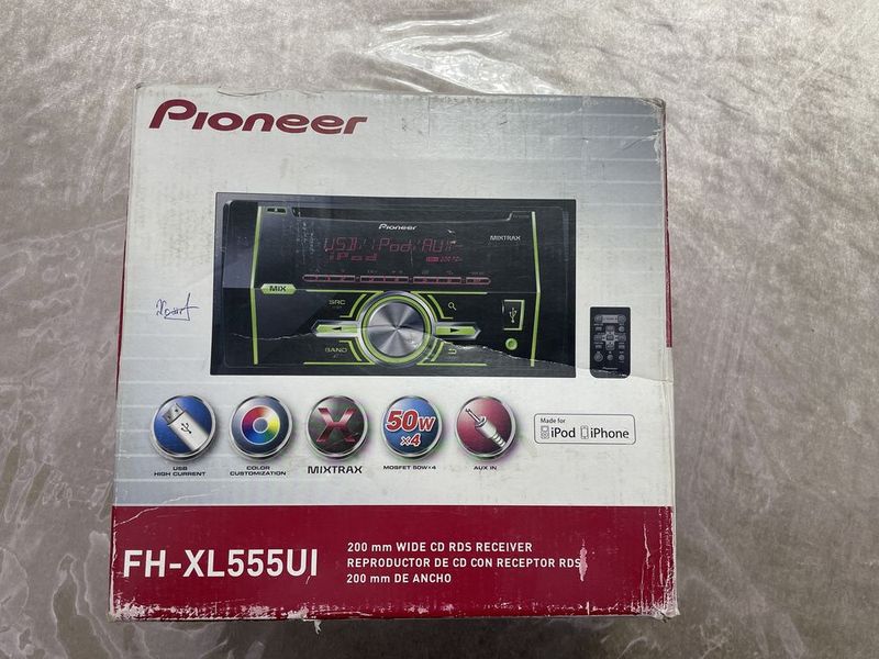 Автомагнитола Pioneer FH-XL555UI в отличном состоянии новая