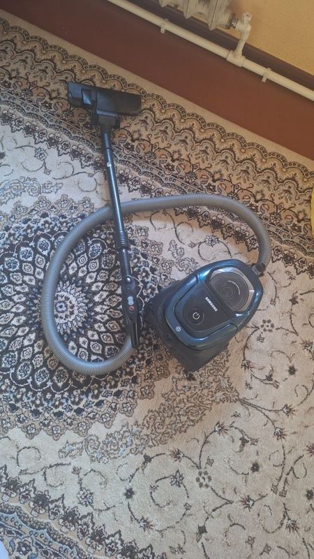 Samsung plisos sotiladi