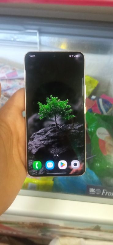 Samsung galaxy s22 5G 8/256 Samsung galaxy s22 5G 8/256