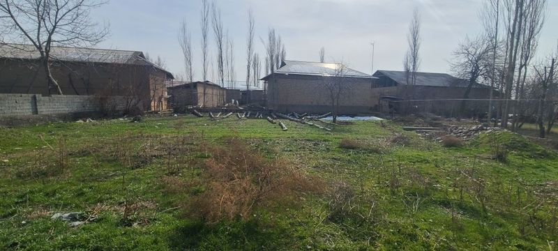 Срочно продаётся участок с времянкой Срочно продаётся участок с времянкой