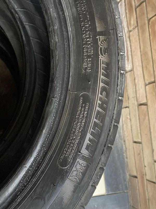 Michelin balon R17 215/50