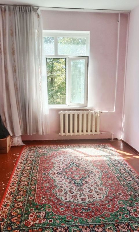 Продаётся 2 комнатная квартира Мирзо Улугбекский район массив Феруза Продаётся 2 комнатная квартира Мирзо Улугбекский район массив Феруза