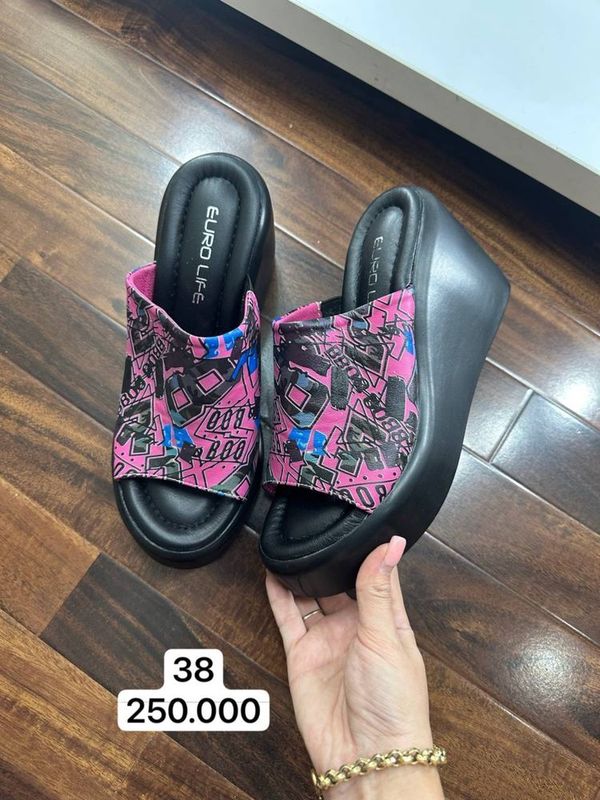 Обувь из натуральной кожи