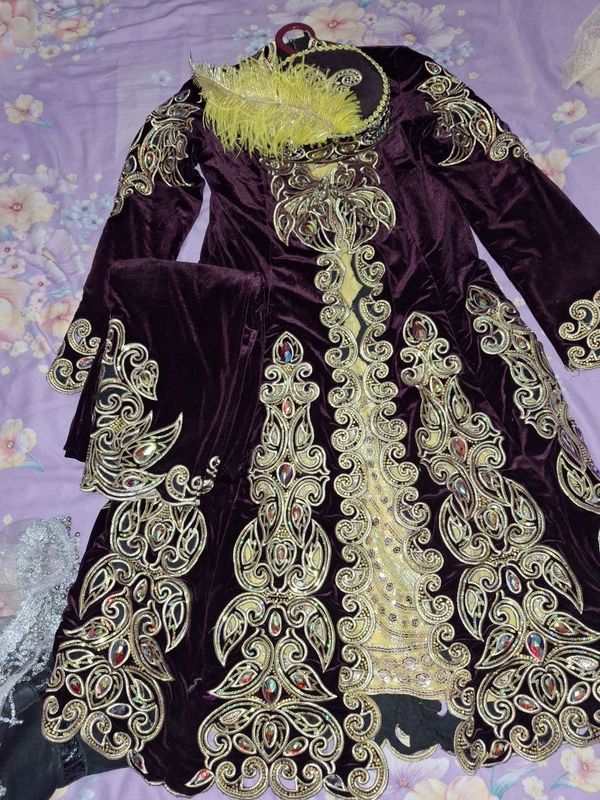Ansambil kamplekt napa nav mufroʻsham narxash 350000 Ansambil kamplekt napa nav mufroʻsham narxash 350000