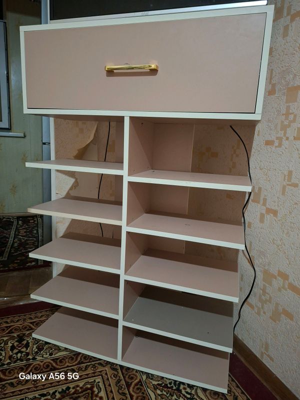 обувница с камотом почти новый обувница с камотом почти новый