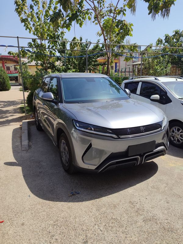 BYD Yuan up 2025 йил июль 2200 пробег BYD Yuan up 2025 йил июль 2200 пробег