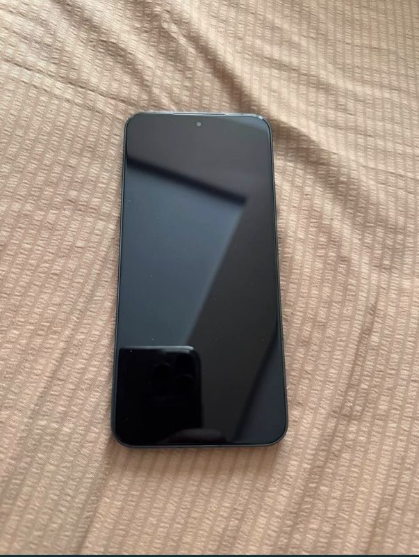 Xiaomi 14 flagmen Global veraiya