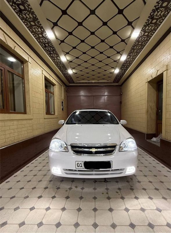 Lacetti автомат сотилади Lacetti автомат сотилади
