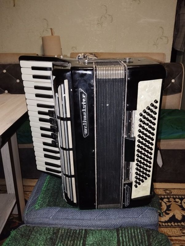 Продается немецкий акардион