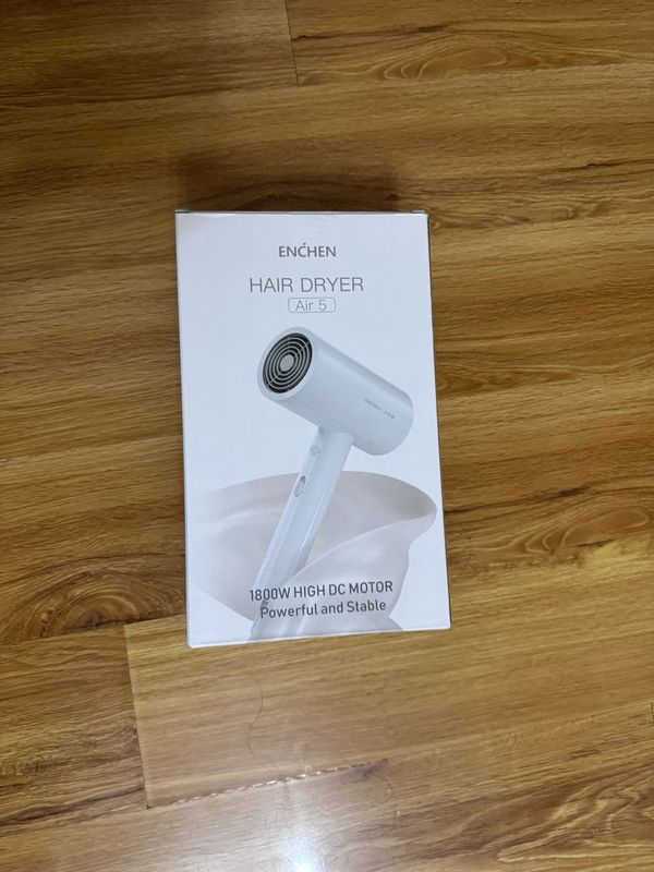 Продам новый фен Enchen Hair Dryer Air 5 1800W – мощный и стильный!