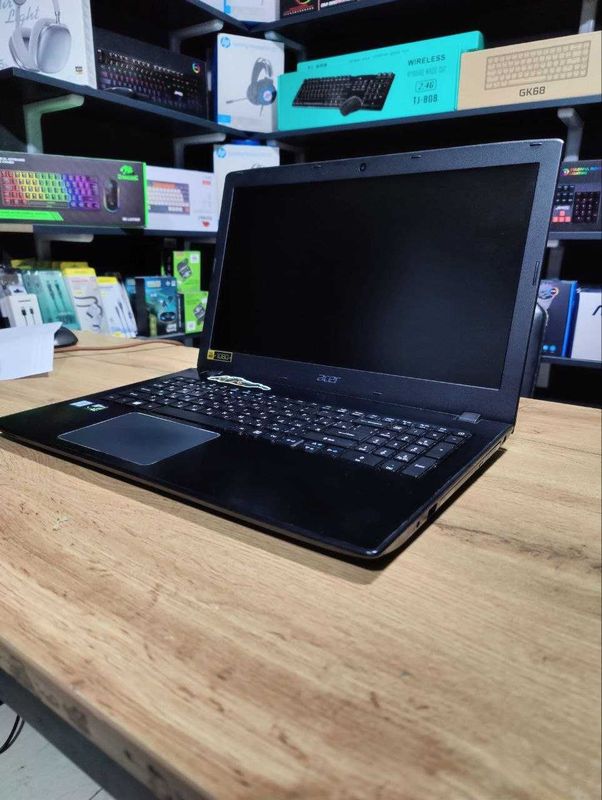 Core I3 6100u 2/4 ядер SSD 256GB Gtx 950m 2g Gddr5 128bit, DDR4 16GB , Core I3 6100u 2/4 ядер SSD 256GB Gtx 950m 2g Gddr5 128bit, DDR4 16GB ,
