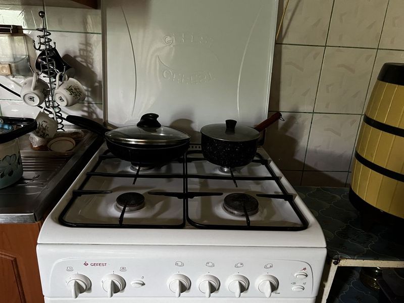 Продаётся газовая плита Продаётся газовая плита