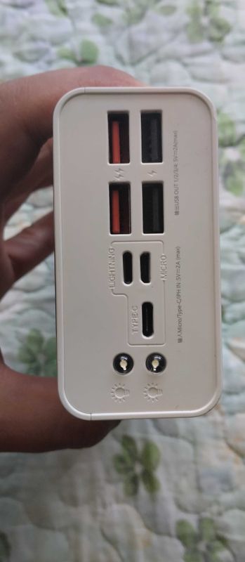 Продам power bank на 40000 а/ч