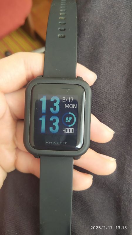 Amazfit bip часы