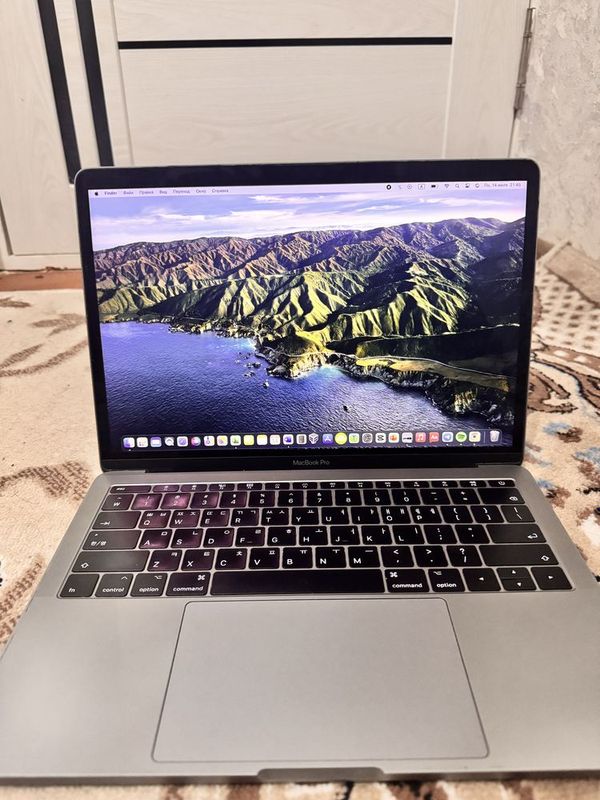 MacBook Pro 2017 intel core i5 8/256 gb MacBook Pro 2017 intel core i5 8/256 gb