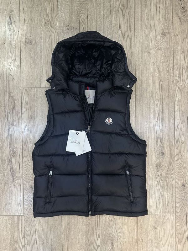 Желетка Moncler