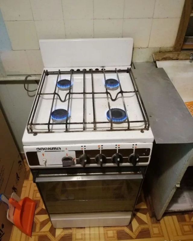 Продаётся газ плита Продаётся газ плита
