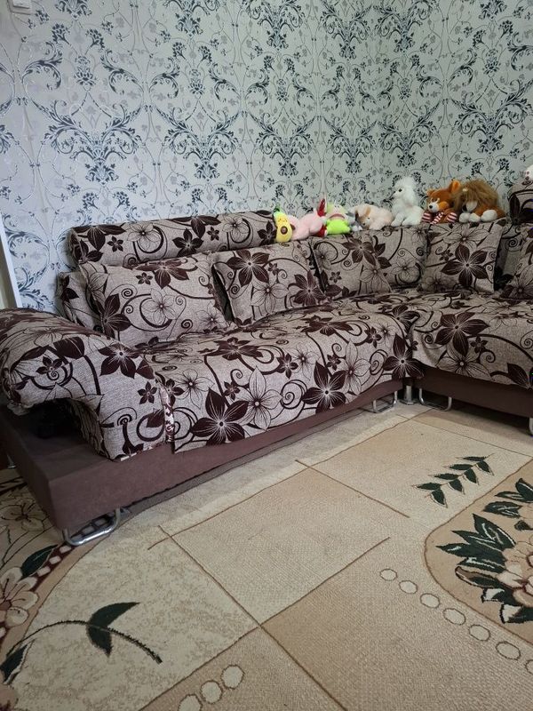 Продаётся диван угловой Продаётся диван угловой