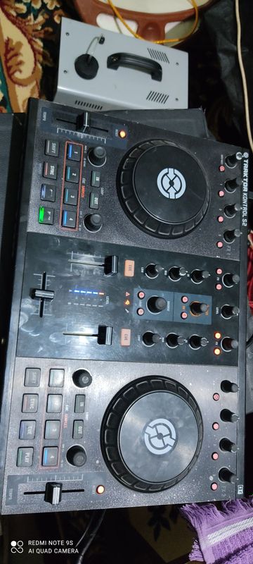 Djey. Cantrol pioner traktor midi audio