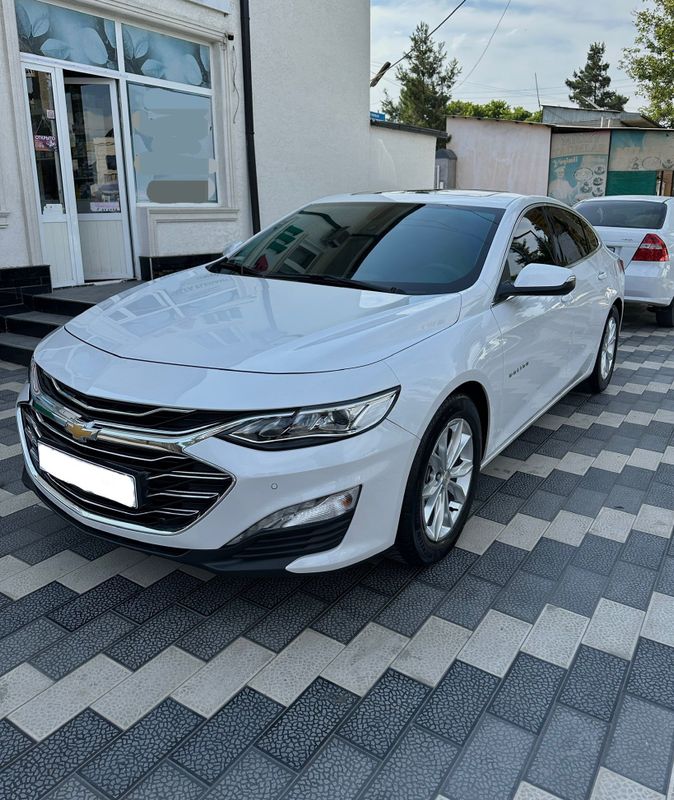 Malibu 2 Premier Malibu 2 Premier